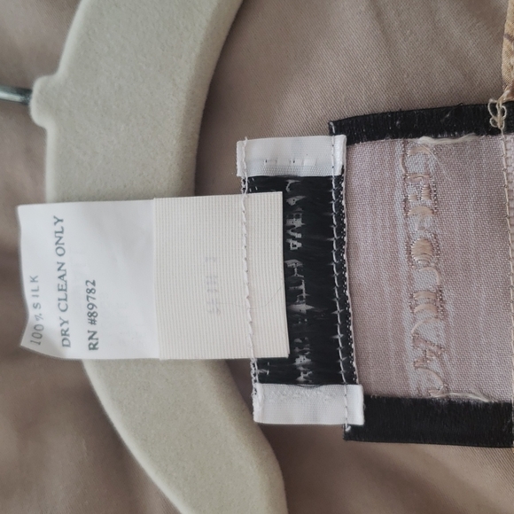 Natori Golden Tiger Print Silk Caftan - Picture 9 of 10